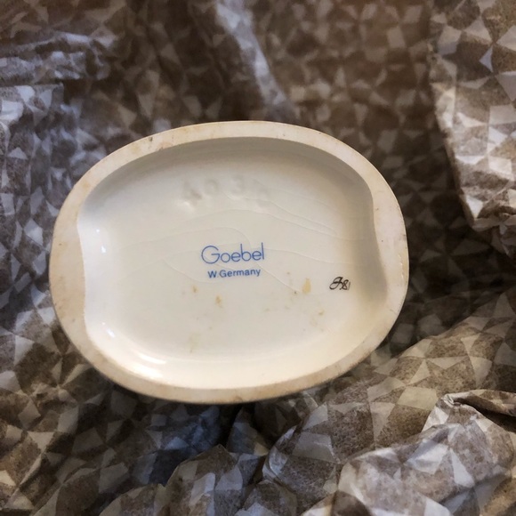 Vintage Hummel Boy & Girl with Basket to Market - Picture 7 of 10